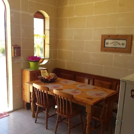 Katalina House Pensiune